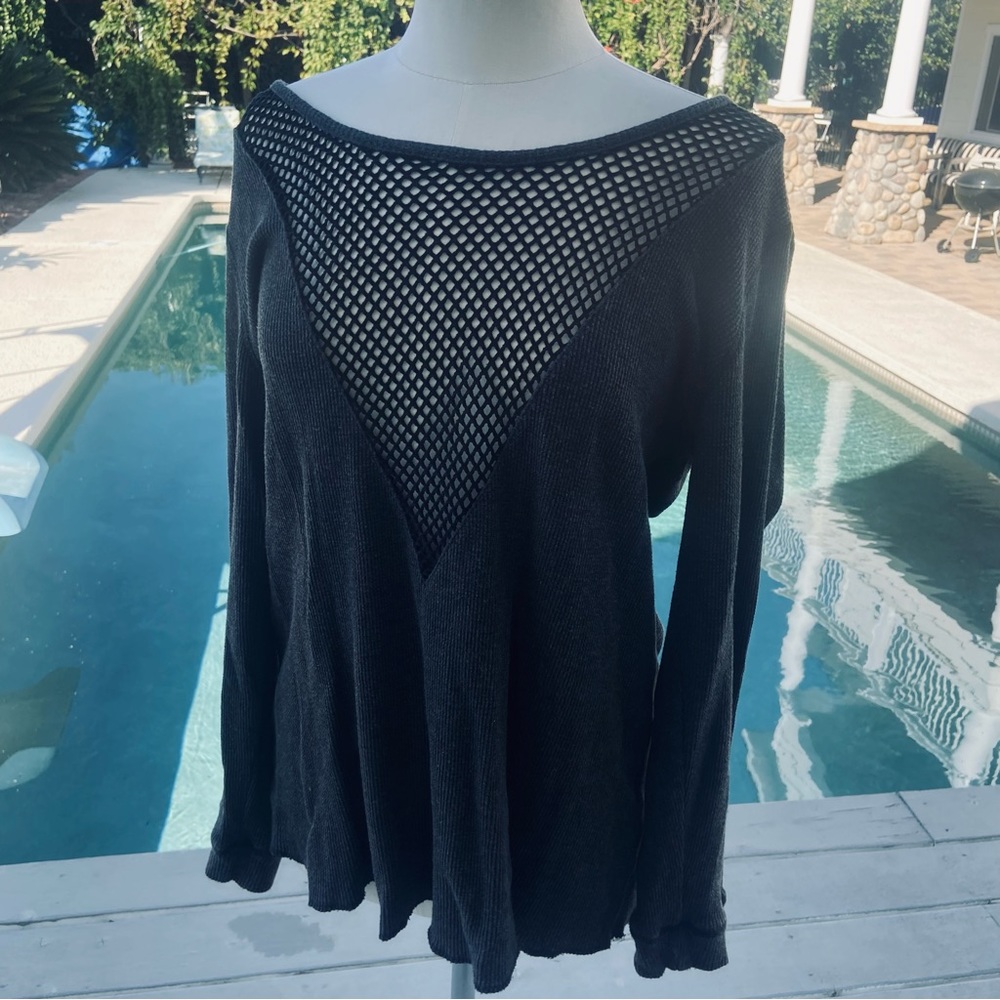 Sexy LF EMMA & SAM v neck mesh  oversized sweater.
